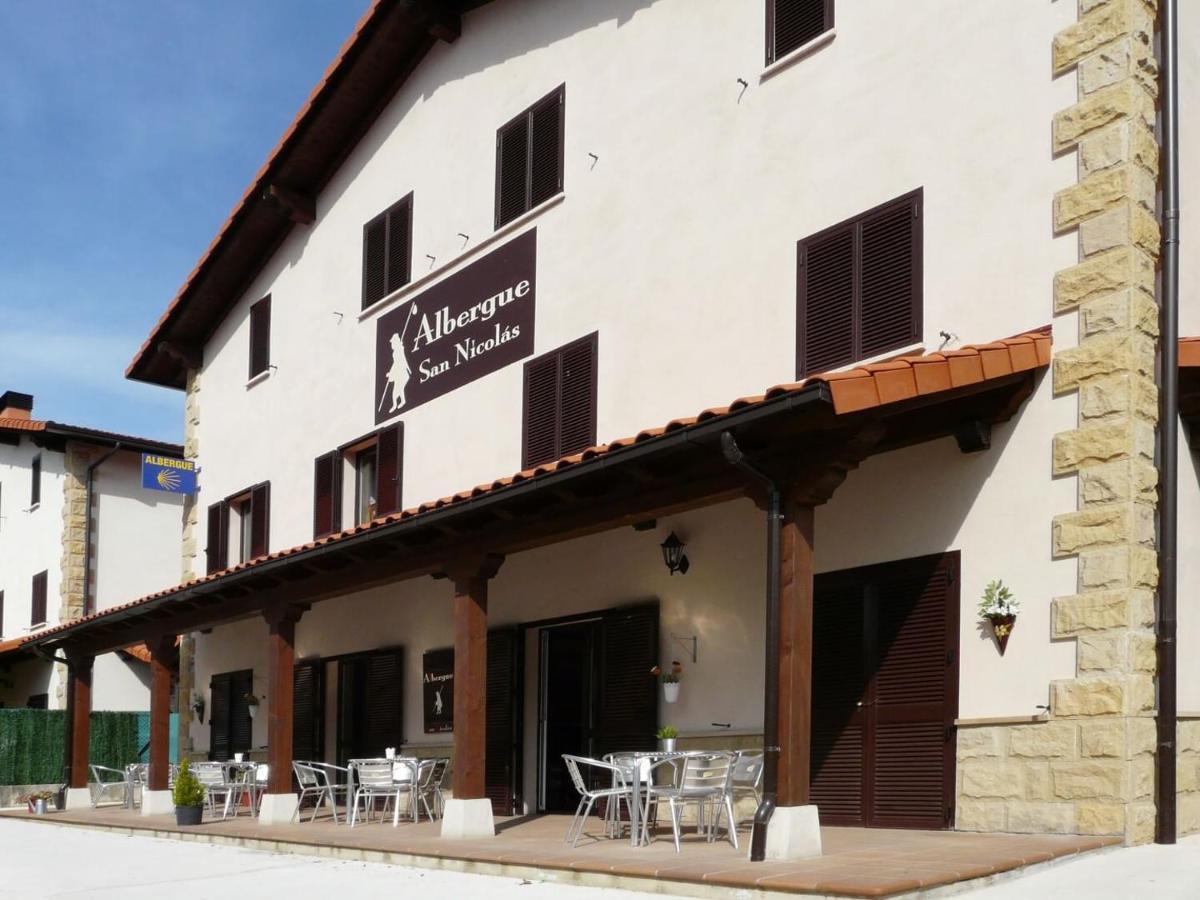Albergue San Nicolas Larrasoana Eksteriør billede
