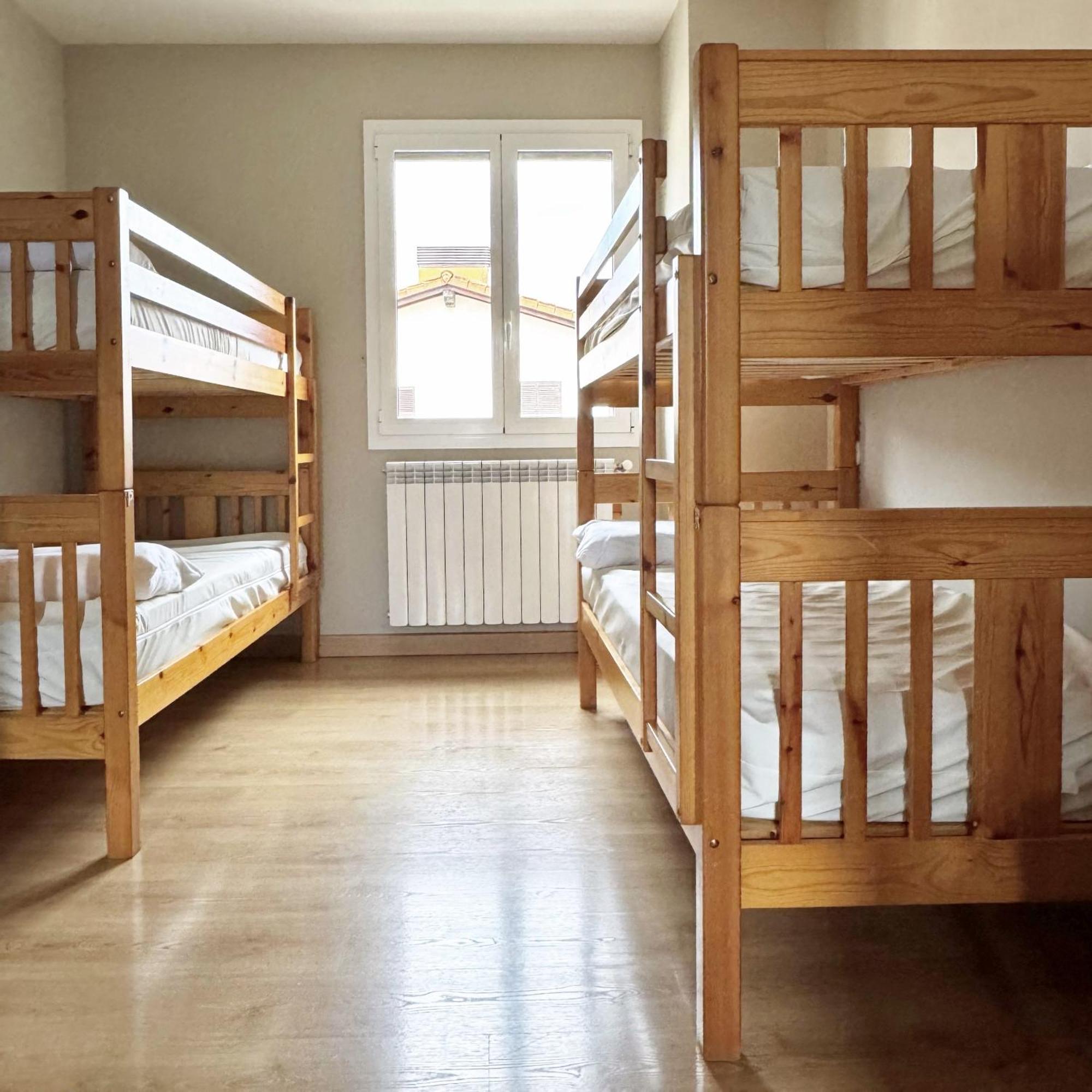 Albergue San Nicolas Larrasoana Eksteriør billede